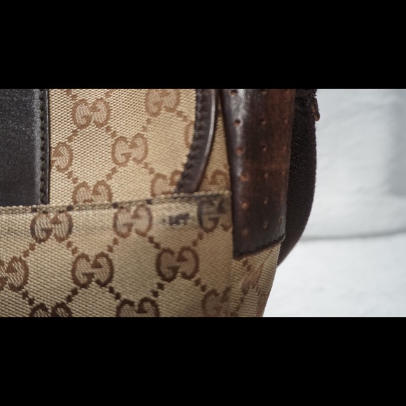 Gucci Beige/Ebony GG Messenger Bag - Picture 10 of 16